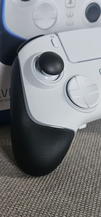 Razer Wolverine V2 Pro PS5 \ PC.