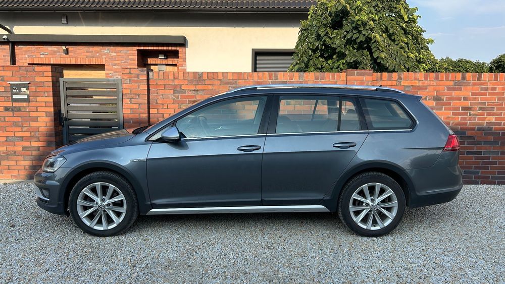 Volkswagen Golf Alltrack