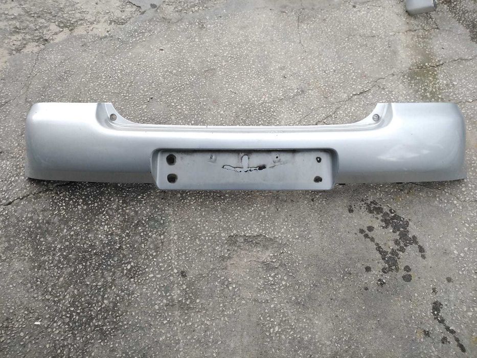 Para Choques Trás Toyota Yaris 2001