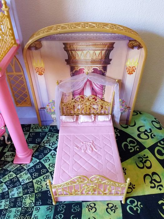 Castelo da Barbie em as 12 Princesas Bailarinas (2006)