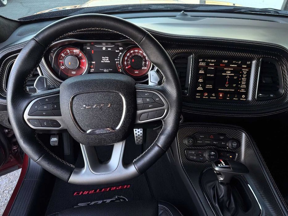 Dodge Challenger SRT Hellcat      2022