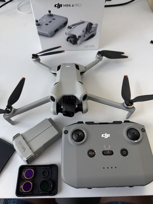 Dron DJI Mini 4 Pro