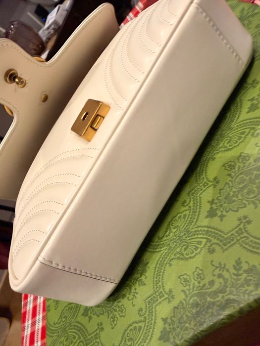 жіноча сумка гуччі