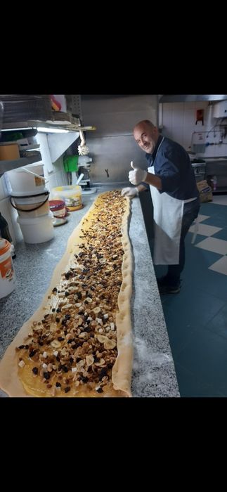 Arrendo pastelaria e padaria pizaria 600€com trespasse