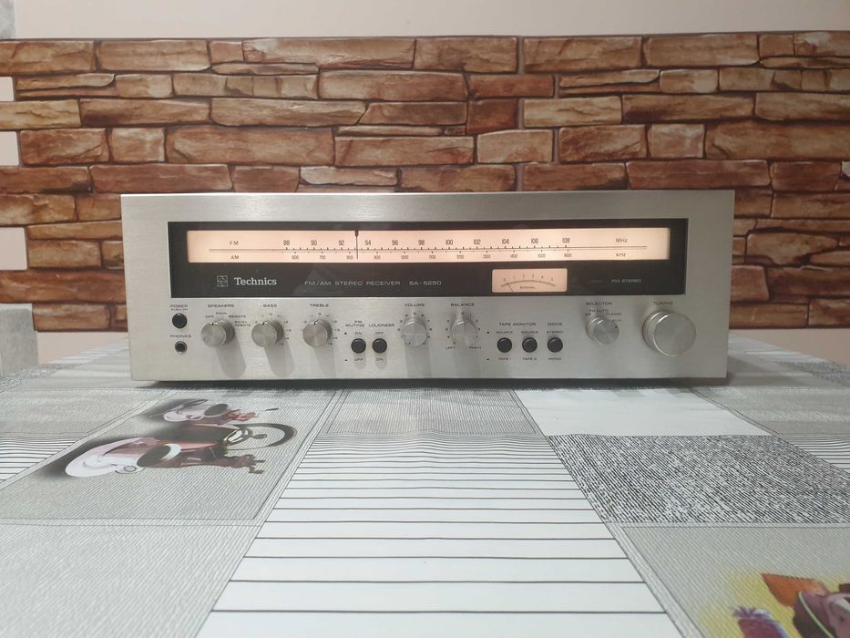 Amplituner Technics SA 5250 Piękny Vintage