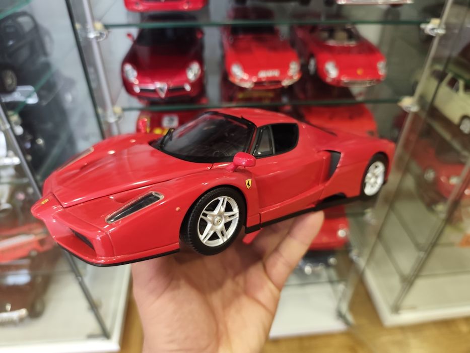 1/18 Ferrari Enzo hot wheels carro coleção miniatura