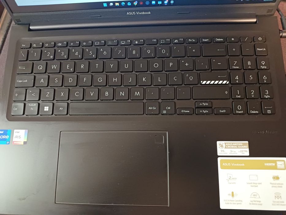 Portátil ASUS VivoBook 16 F1605VA i7-13700H | 32GB RAM | SSD 512GB