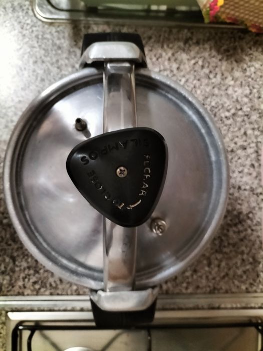 Vendo panela de pressão