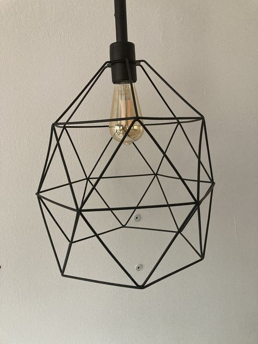 Candeeiro IKEA Scaftet com abajur preto metalico