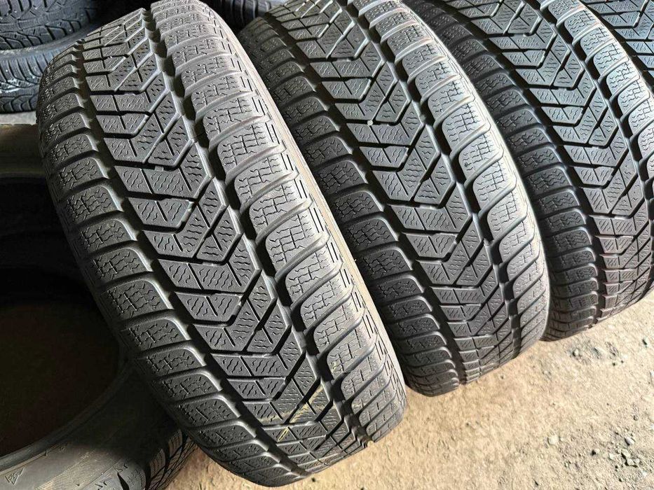 Шини зима 215/65/R16 Pirelli winter Sottozero 3