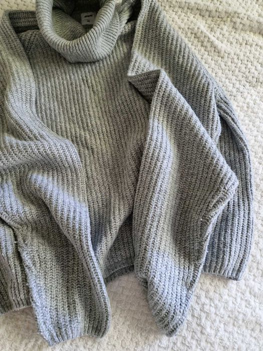 Szary damski sweter z golfem pudełkowy gruby L/XL