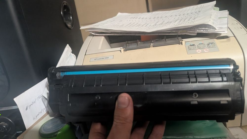 Картридж на HP Laser Jet 1018 робочий заправлений