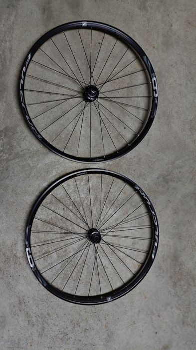 Material de bicicleta
* Rodas Fulcrum Racing 900 (novas)
* Rod