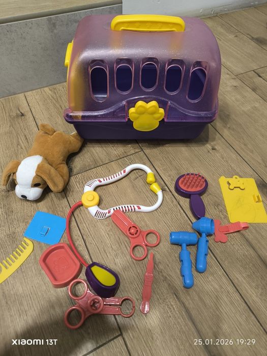 Weterynarz + akcesoria + piesek