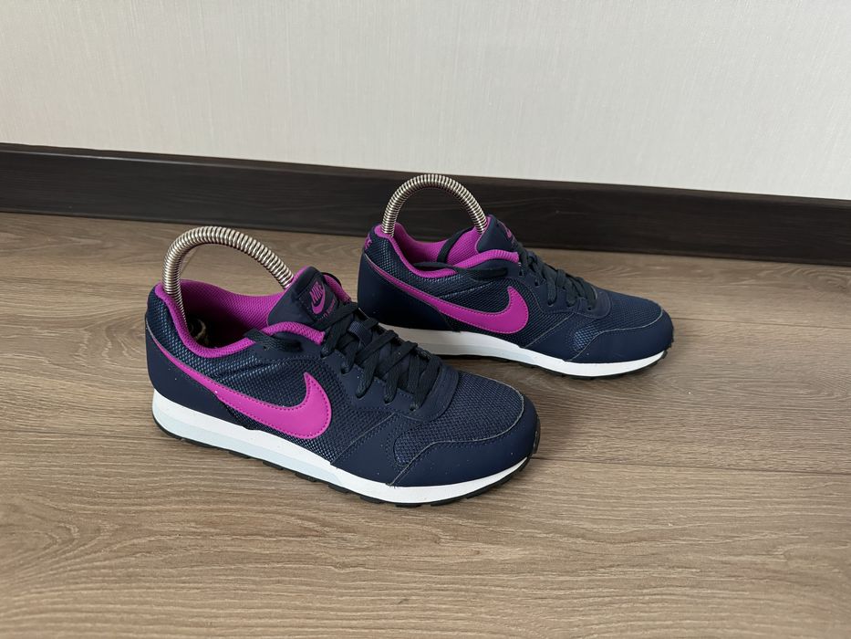 Кроссовки Nike 38 размер