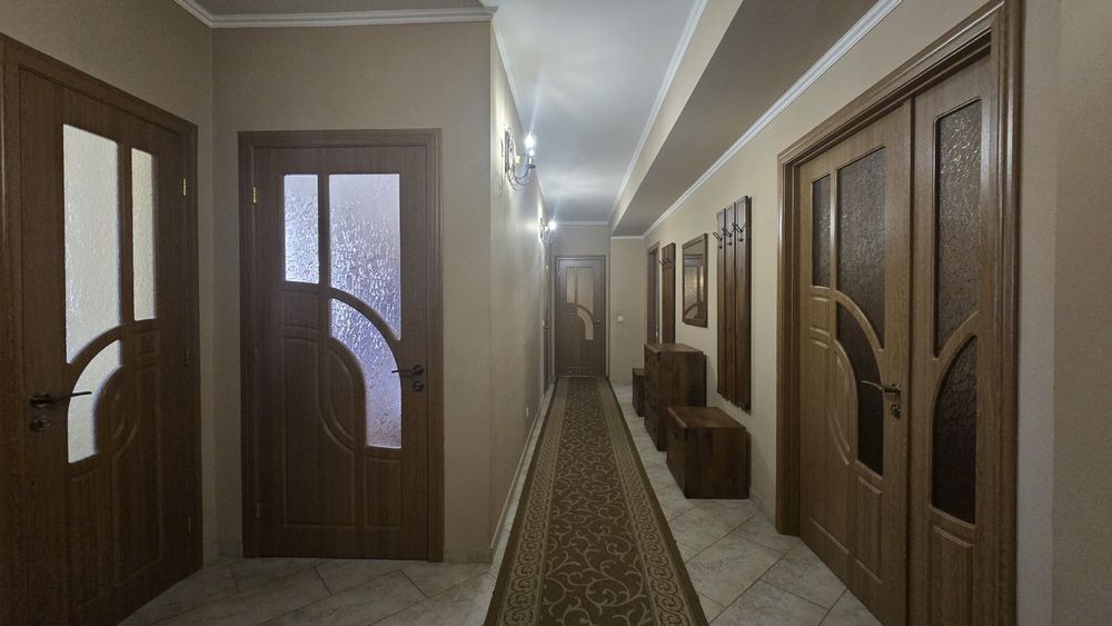 Продаж велика квартира в самому центрі