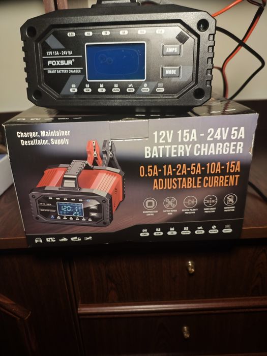 Зарядний пристрій Foxsur 12V 15A: