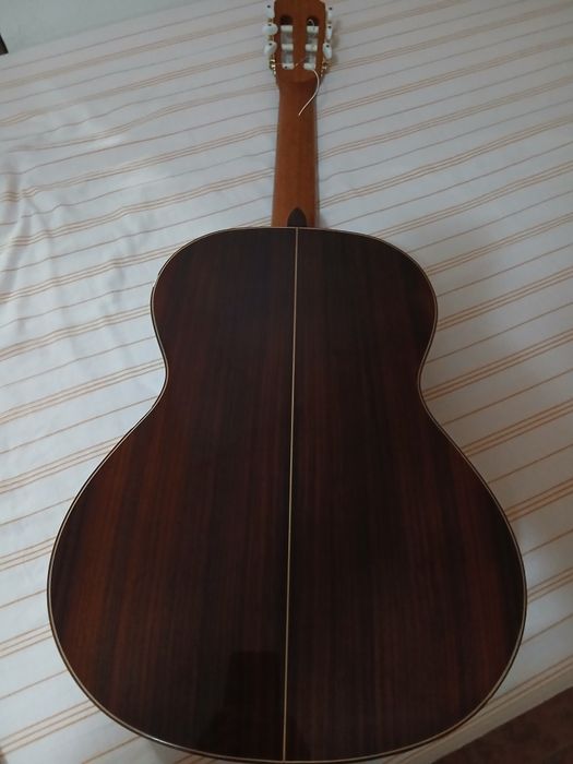 Guitarra Clássica Alhambra 5P e 1C,  a 5P com saco e  1C.