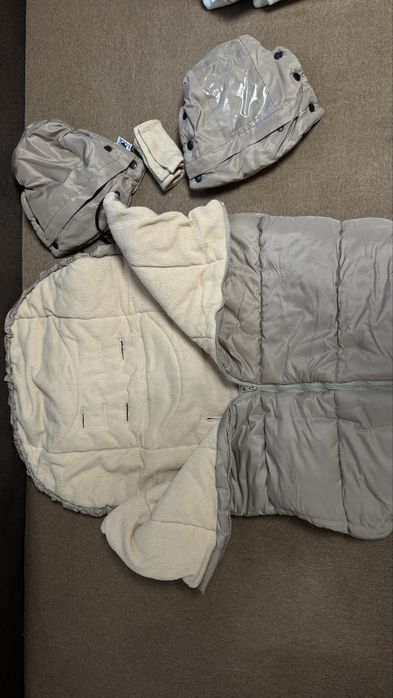 Конверт та муфти для коляски