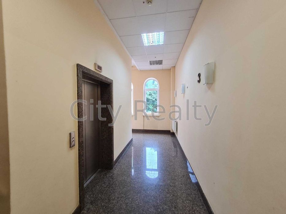 Офіс 152 м.кв. вул. Верхній Вал 4А Поділ метро Контрактова площа Без%