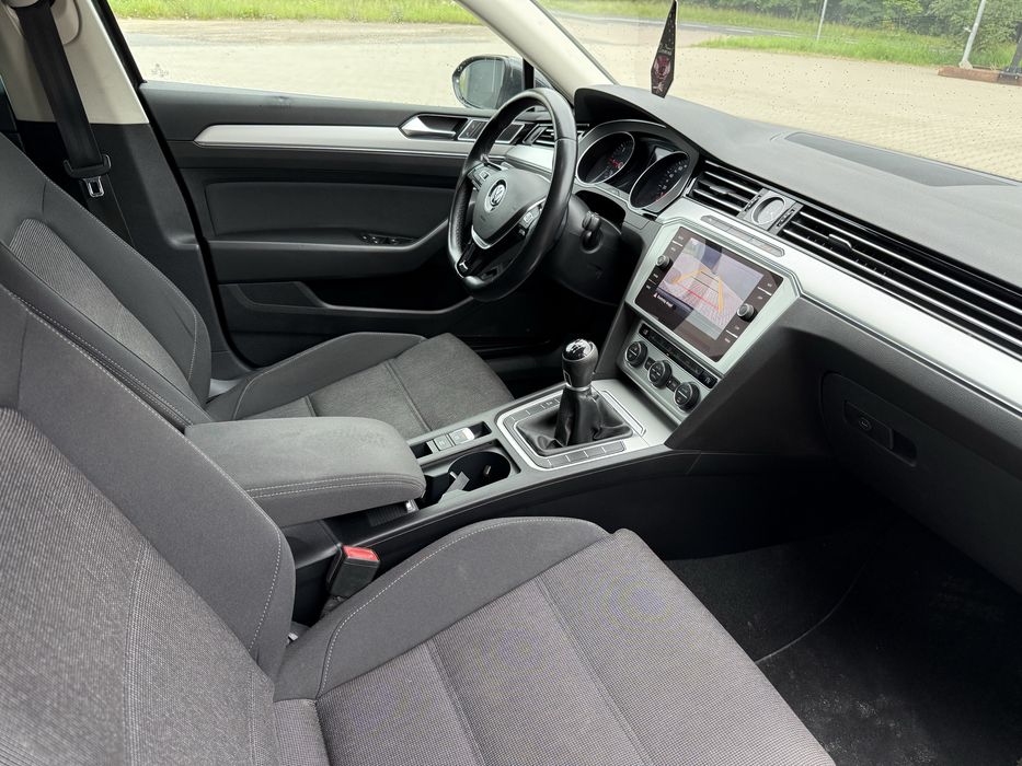 Volkswagen Passat B8 2.0 TDI Manual  2019r