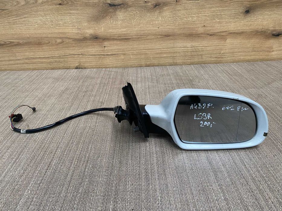 lusterko boczne prawe audi a4b8 Lift 6+2pin kolor ls9r