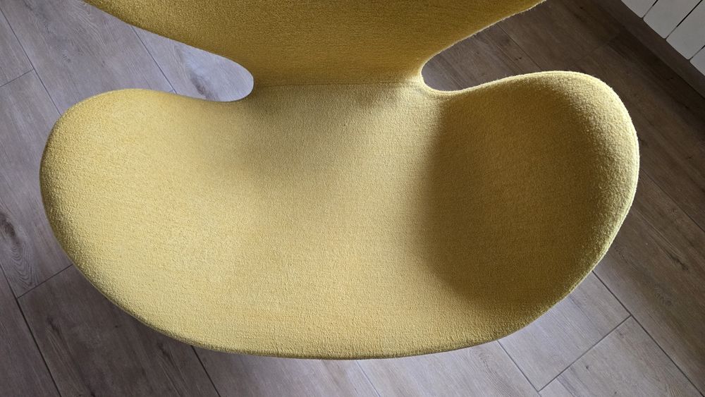 Fotel żółty elegancki obrotowy BRW DEVON