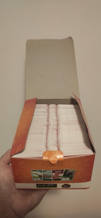 Caixa com Carteiras por abrir Colecção Super animais 3