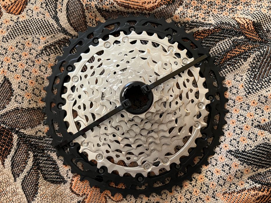 Касета Shimano Deore XT CS-M8100