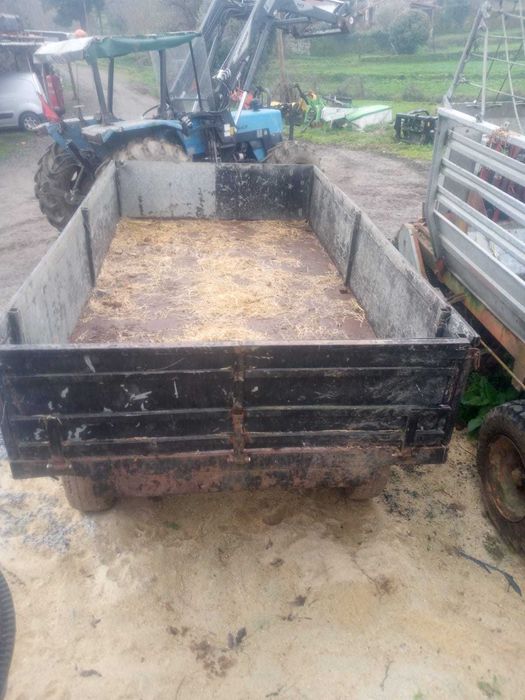 Reboque agrícola