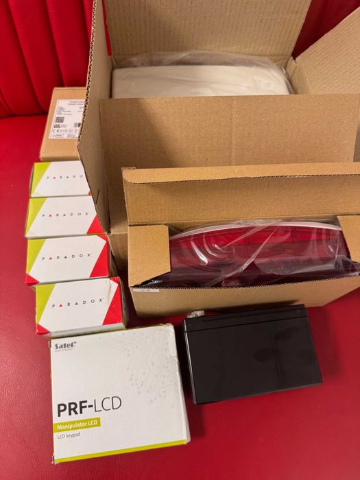 Nowy kompletny zestaw alarmowy Satel Perfecta + 4 czujki.