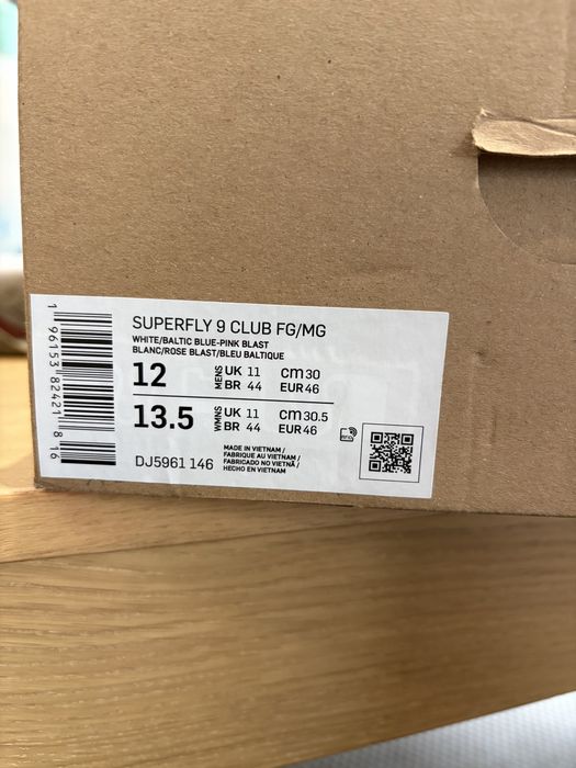 Chuteira Mercurial SuperFly 9 Club FG/MG