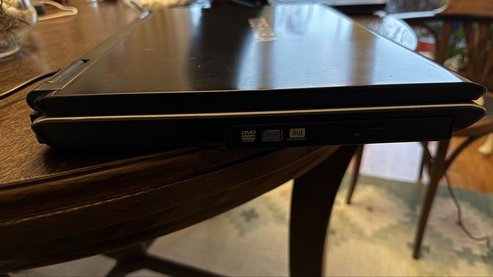 Laptop toshiba sattelite L40 - 14H