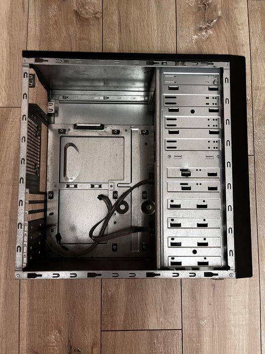 Корпус та периферія