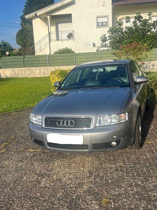 Carro Audi A4 1.9 TDI ano 2003