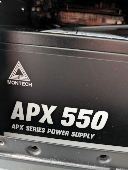 RYZEN 7 5800X com 16GB e GTX 970 GIGABYTE