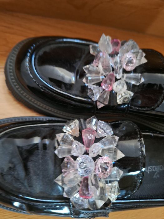 Buty damskie lakierowane używane 36