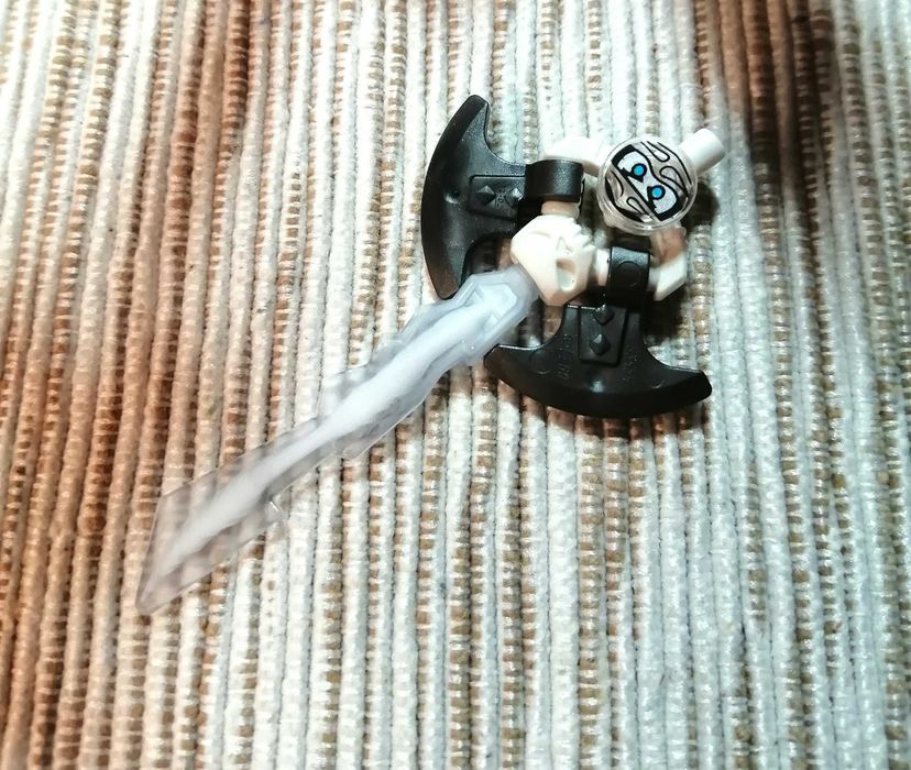 HIT/ Kolekcjonerski zestaw LEGO Ninjago Smok Cole'a 70599