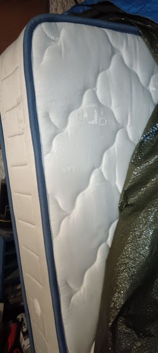 Cama de solteiro+Colchão