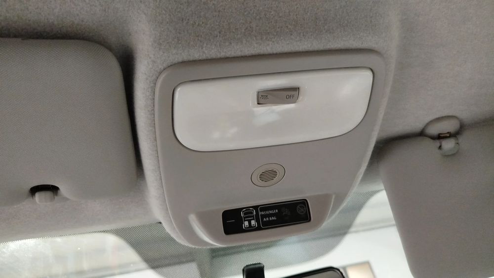 Plafonier central RENAULT Twingo III (BCM_)