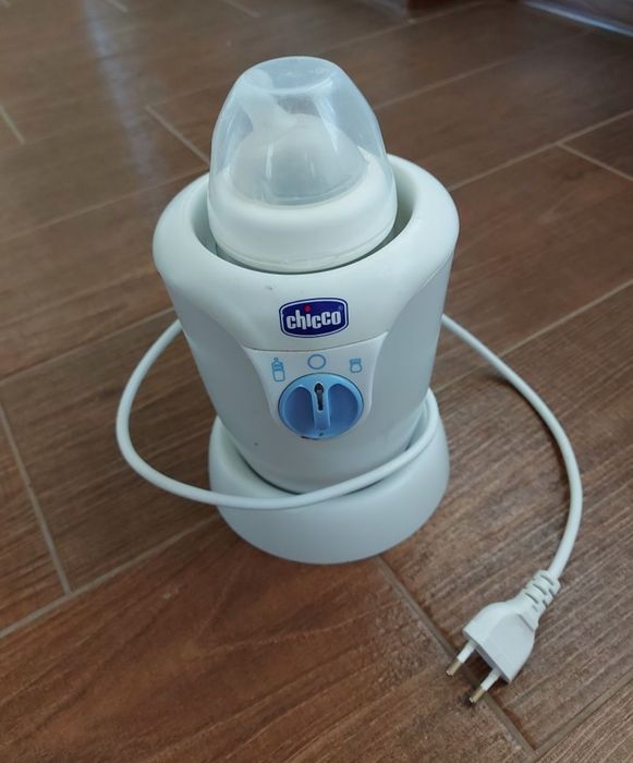 Підігрівач для пляшечок від фірми chicco.  Подарунок корсет))