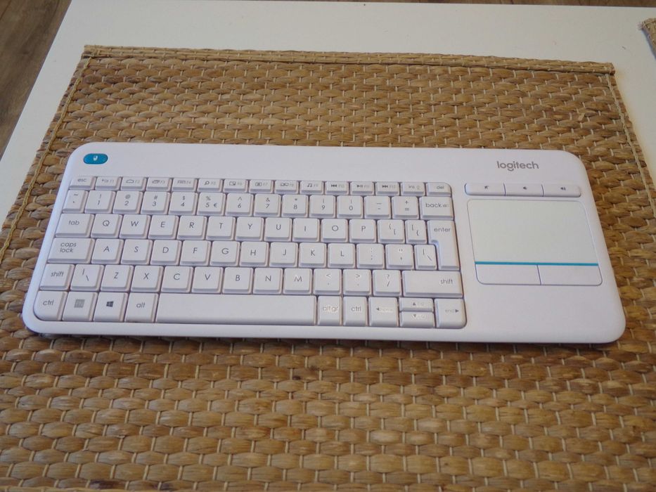 Klawiatura bezprzewodowa Logitech K400+ Biała