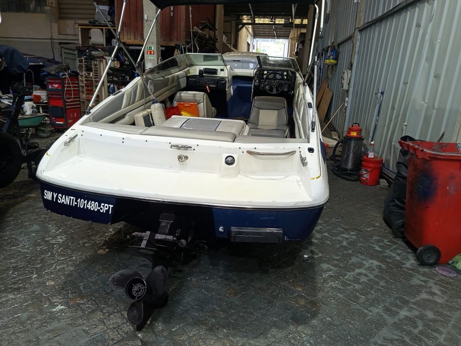 Vendo Bayliner Capri , 4.3 mercruser