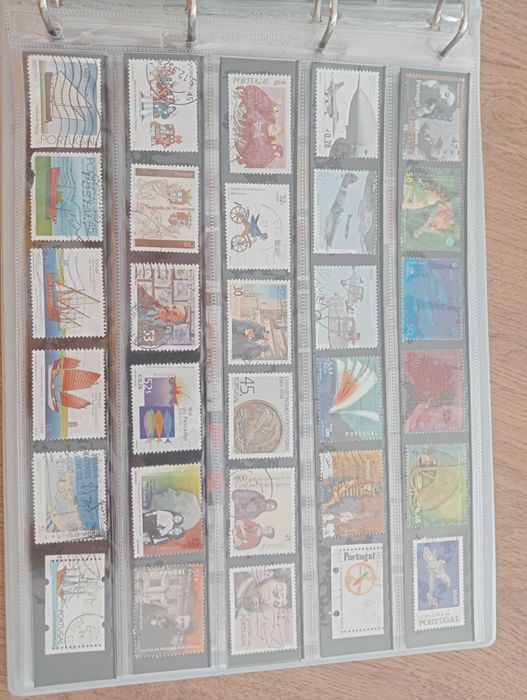 Colecção 212 selos - Filatelia