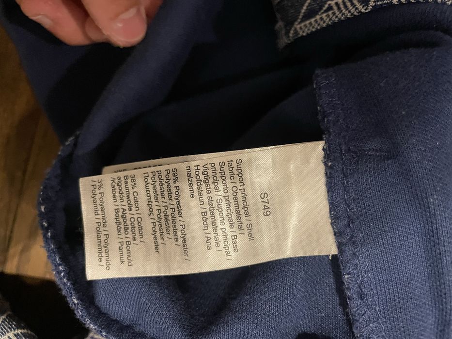 Lacoste кофта  Paris Monogram