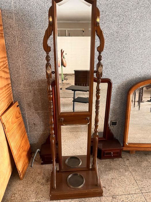 Moveis de entrada e mesas de apoio