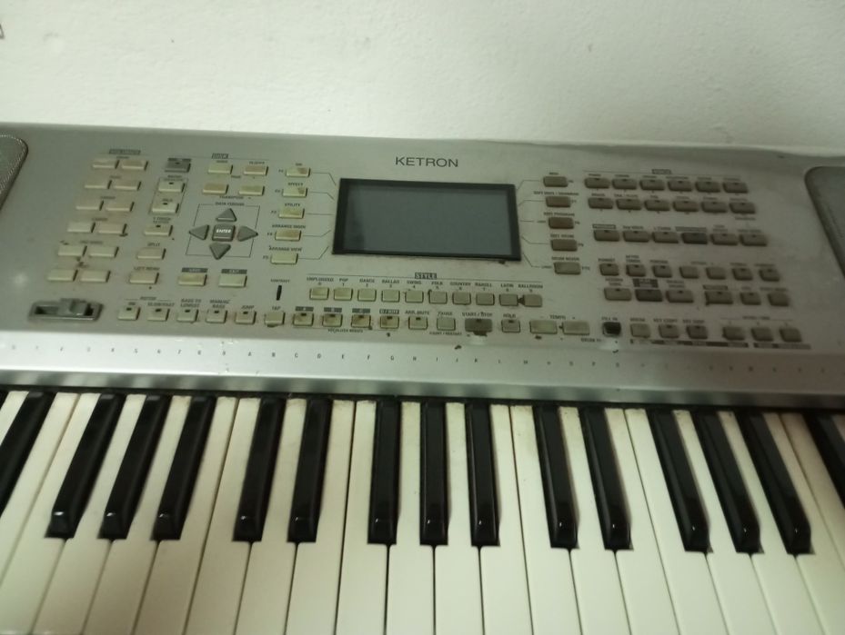 Órgão da ketron sd5