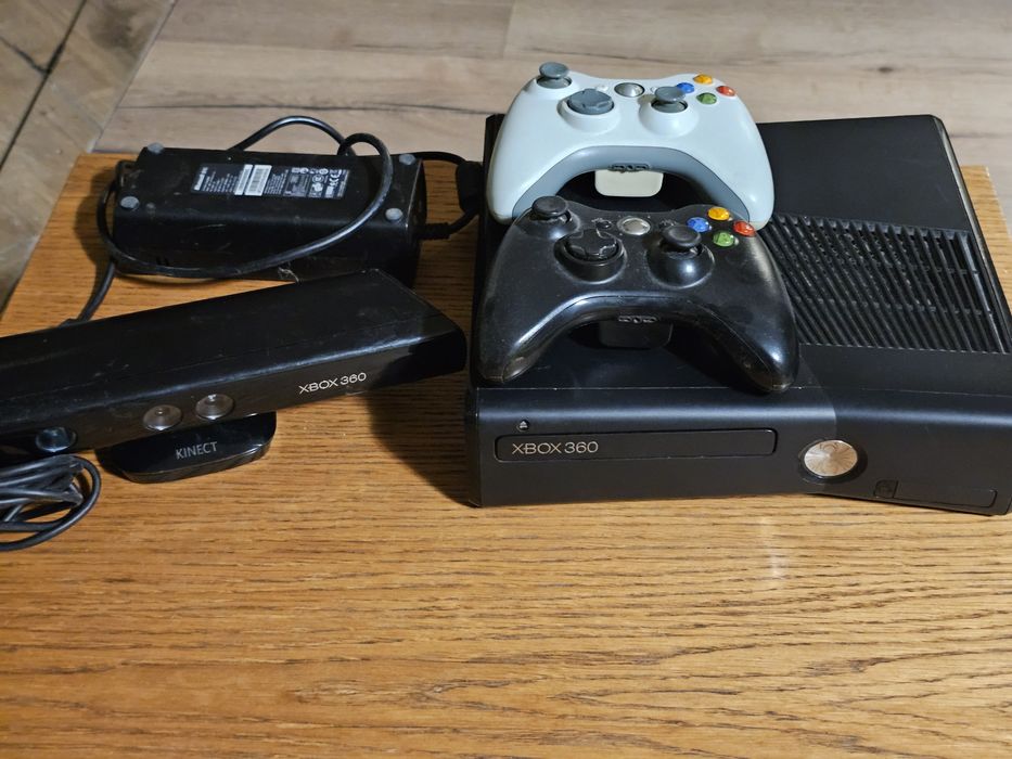 Xbox 360 slim 500 gb kinect 48 gier