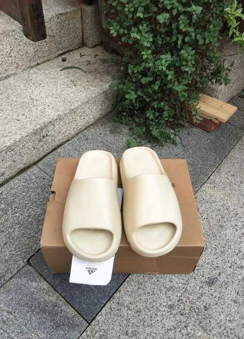 adidas Yeezy Slide Bone R.46