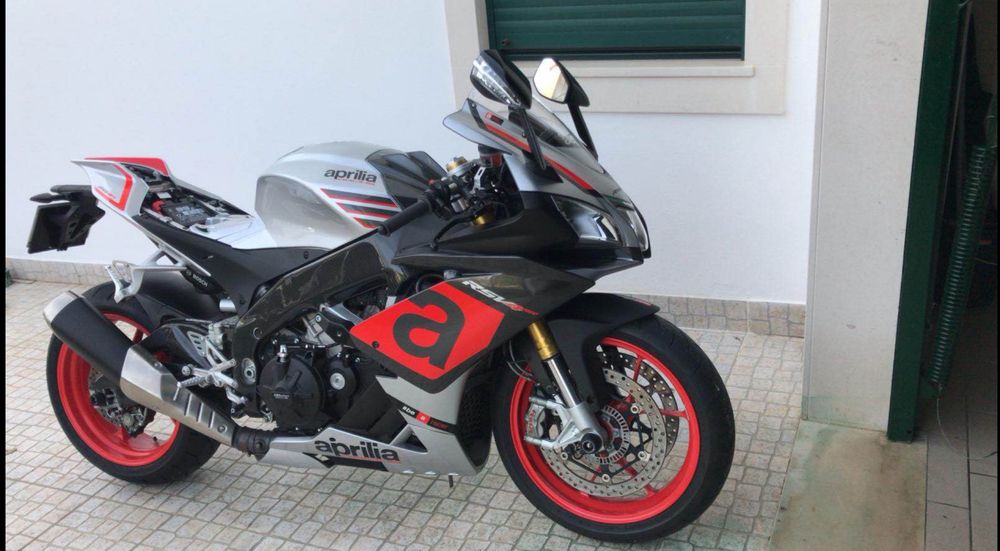 Vende -se Aprilia Rsv4